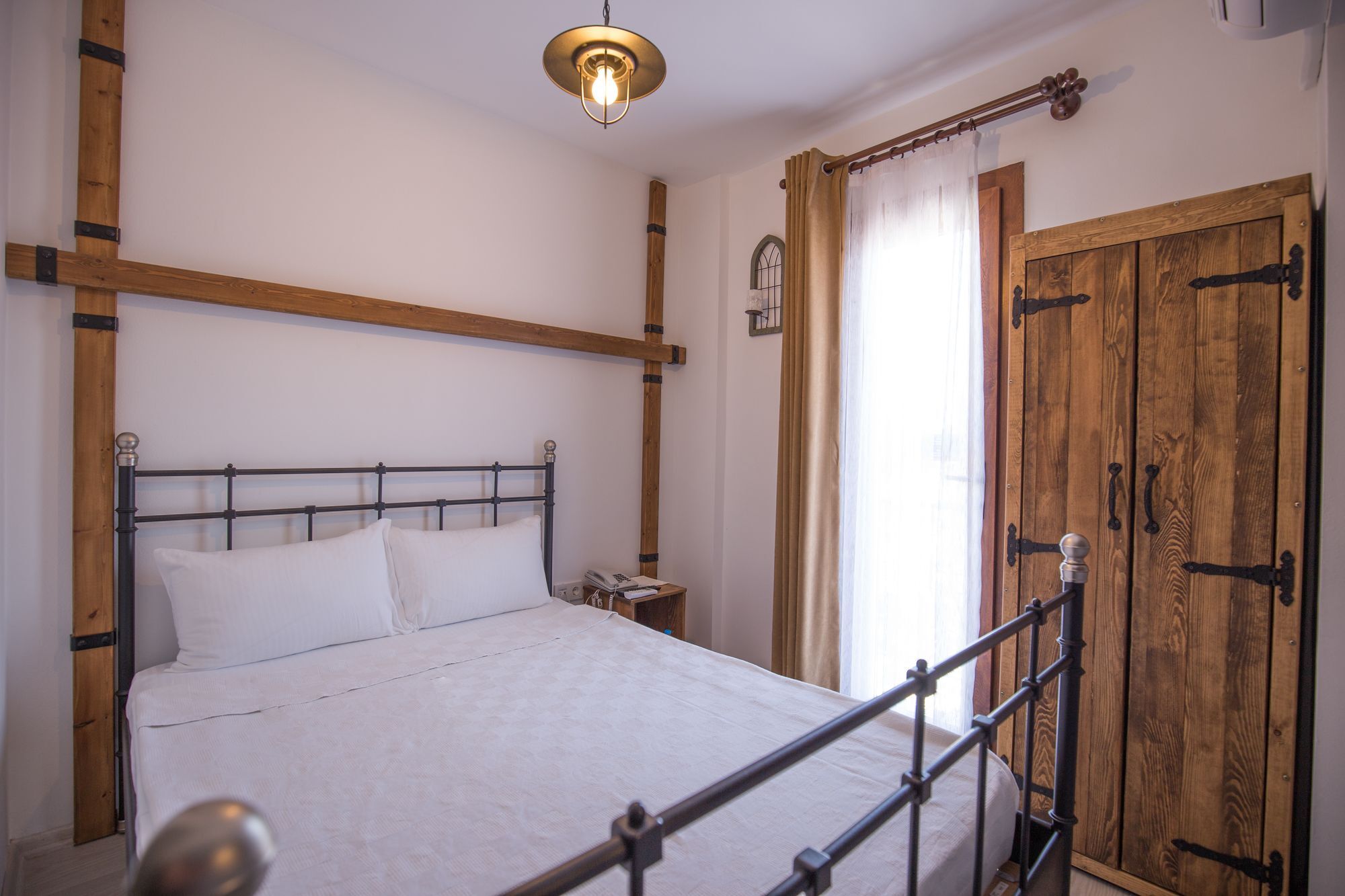 Menendi Otel Фоча Экстерьер фото
