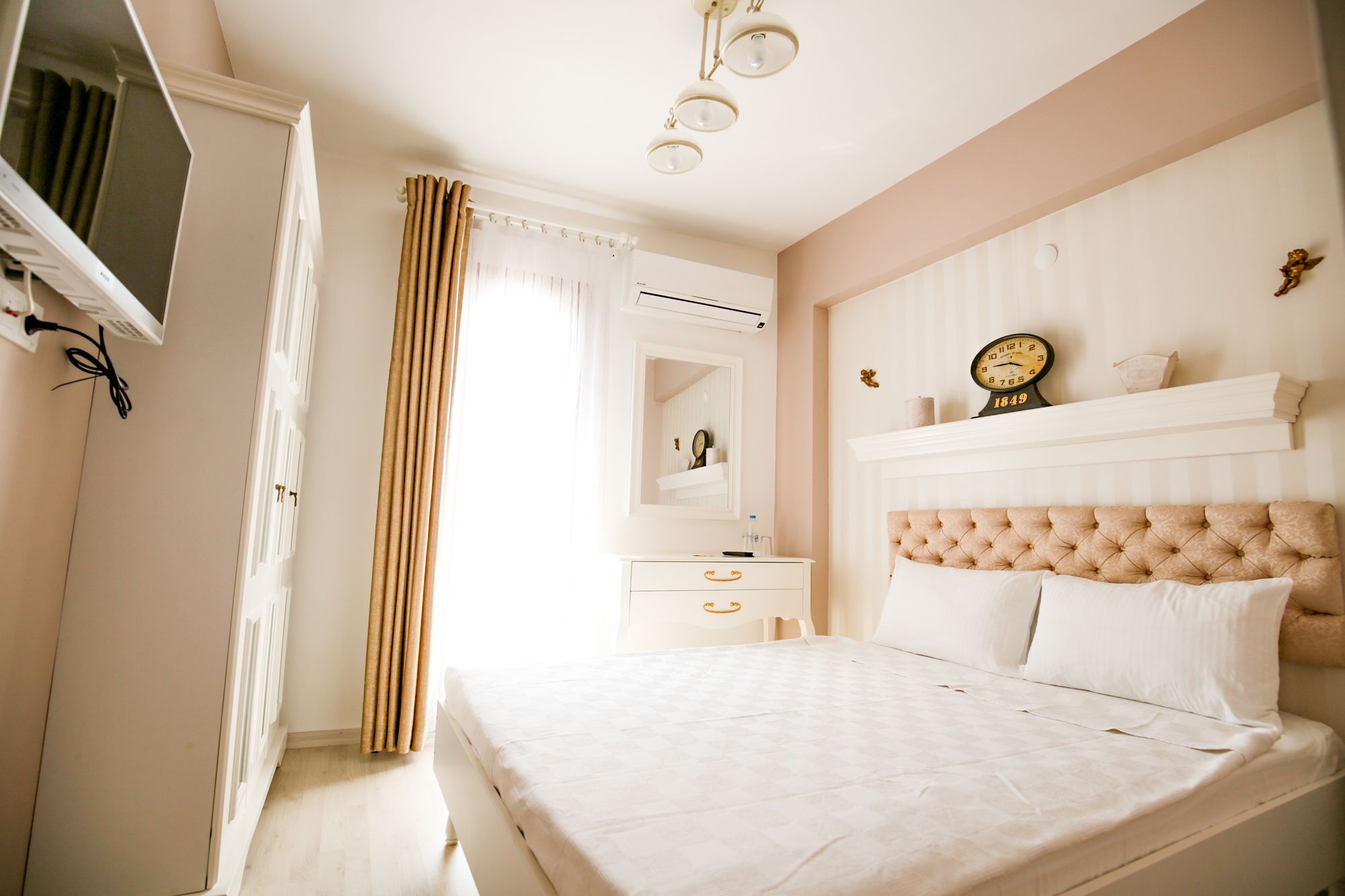 Menendi Otel Фоча Экстерьер фото